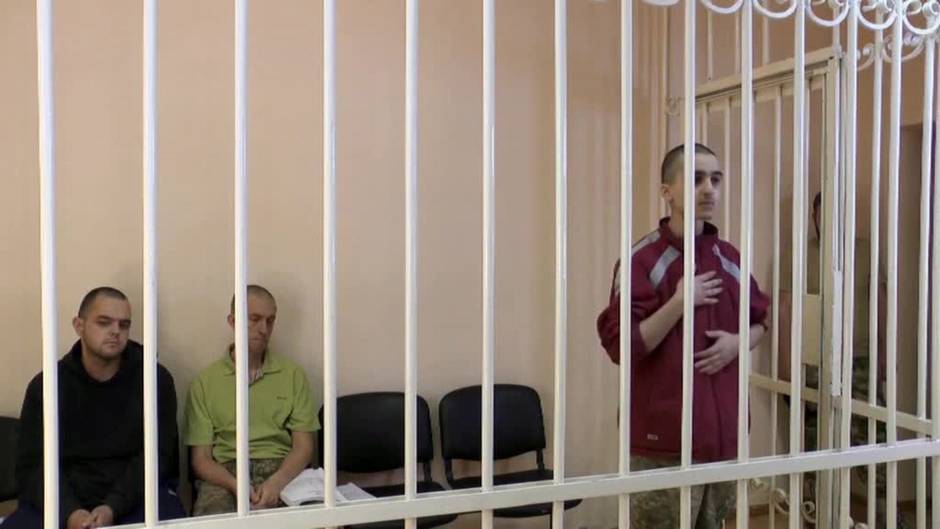 Condenan a muerte en Donetsk a dos soldados británicos y un marroquí