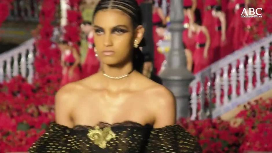 Así fue el histórico desfile de Dior en la Plaza de España de Sevilla