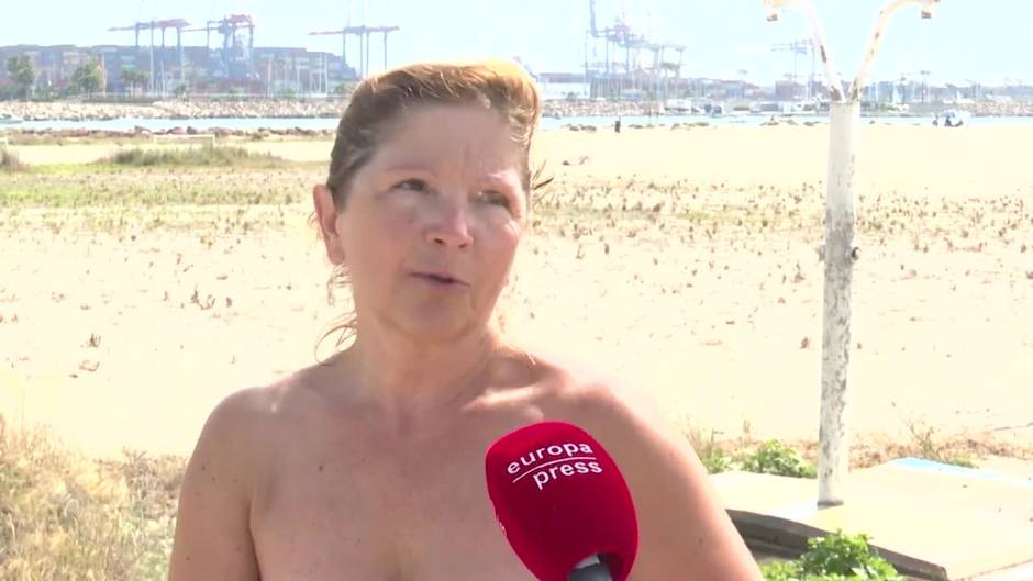 Primer fin de semana de la playa para perros de Pinedo