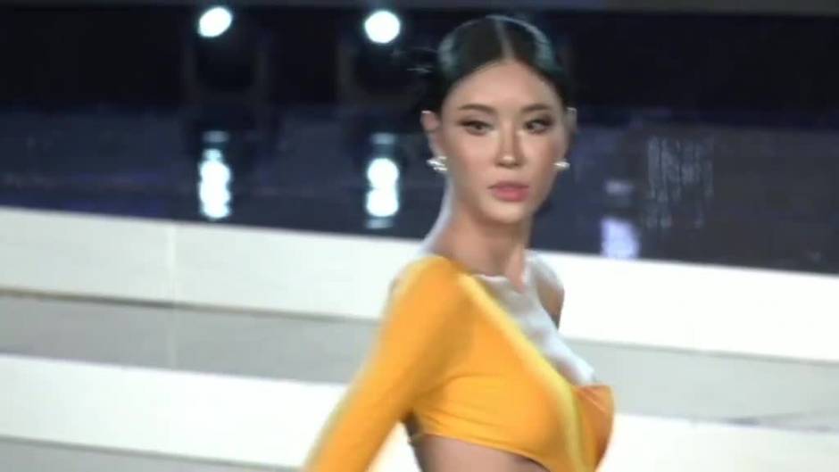 La filipina Anne Ravena se corona Miss International Queen en Tailandia