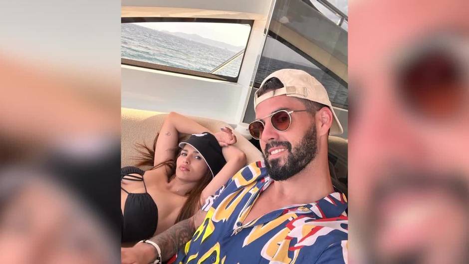 Sara Sálamo e Isco desconectan en las costas francesas