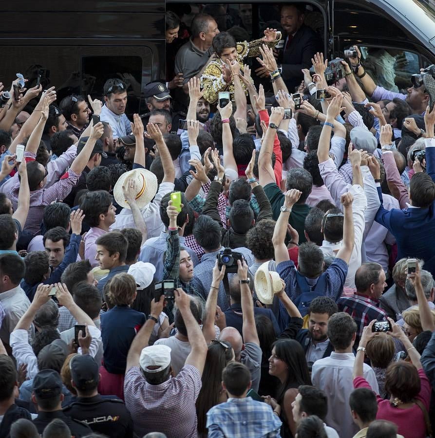 La temporada fantástica de Sebastián Castella, con cumbre en Madrid, foto a foto