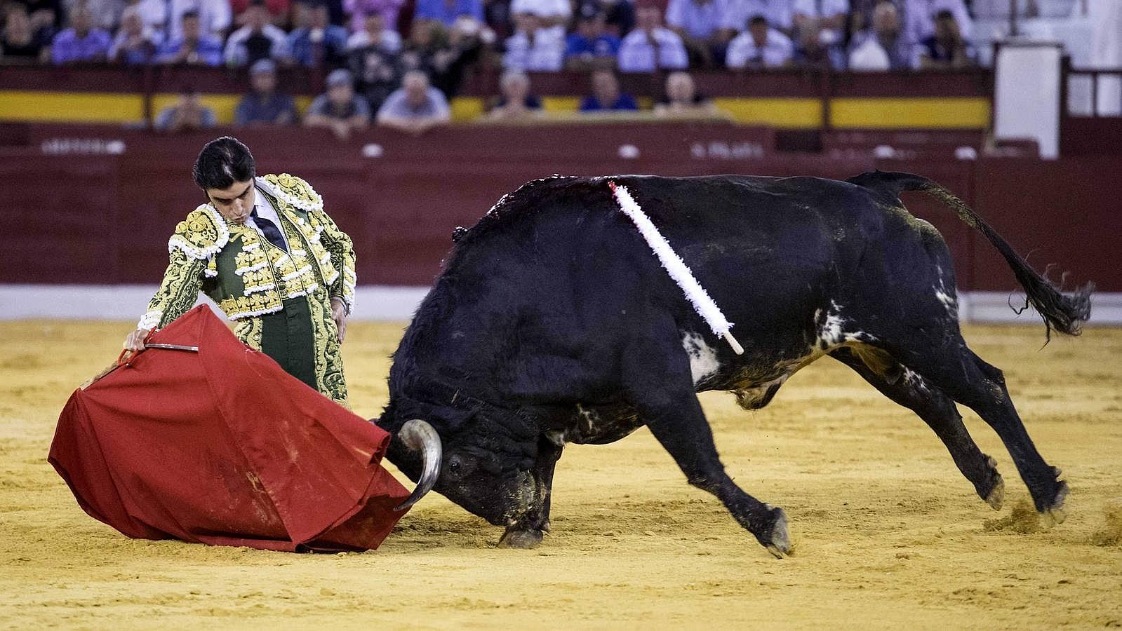 Miguel Ángel Perera, del triunfo a la sangre