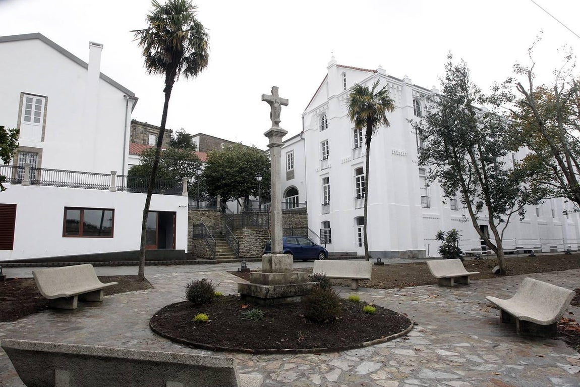 Exterior del Centro internacional de acogida al peregrino en Santiago, situado en un viejo asilo rehabilitado. 