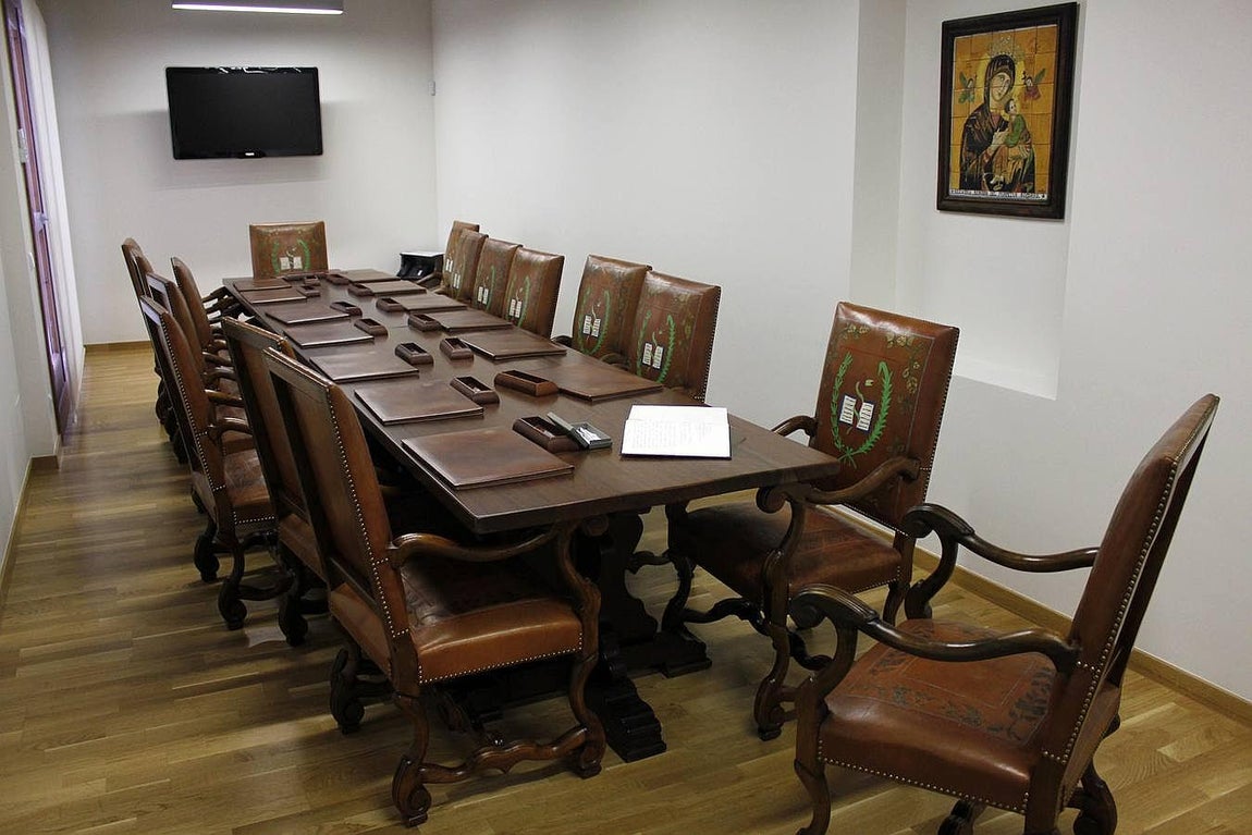 El Colegio de Médicos inaugura su nueva sede en el Casco Histórico