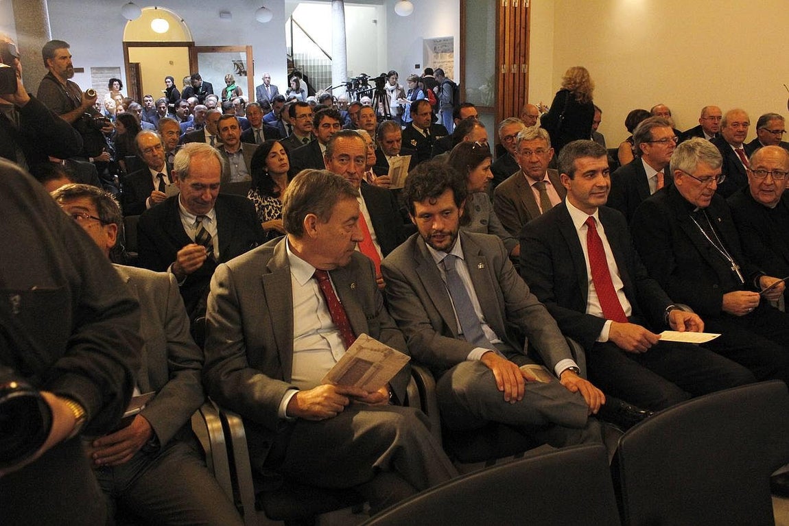 El Colegio de Médicos inaugura su nueva sede en el Casco Histórico