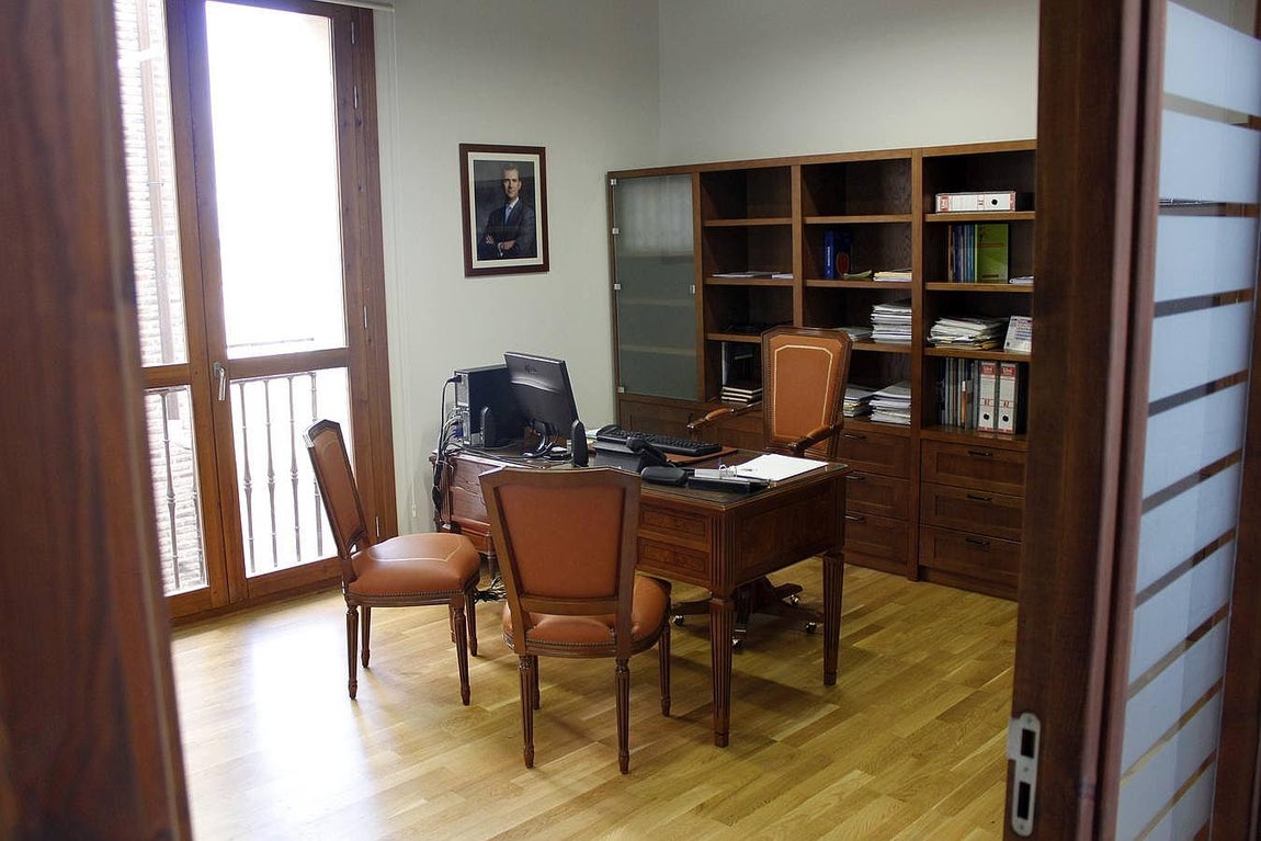 El Colegio de Médicos inaugura su nueva sede en el Casco Histórico