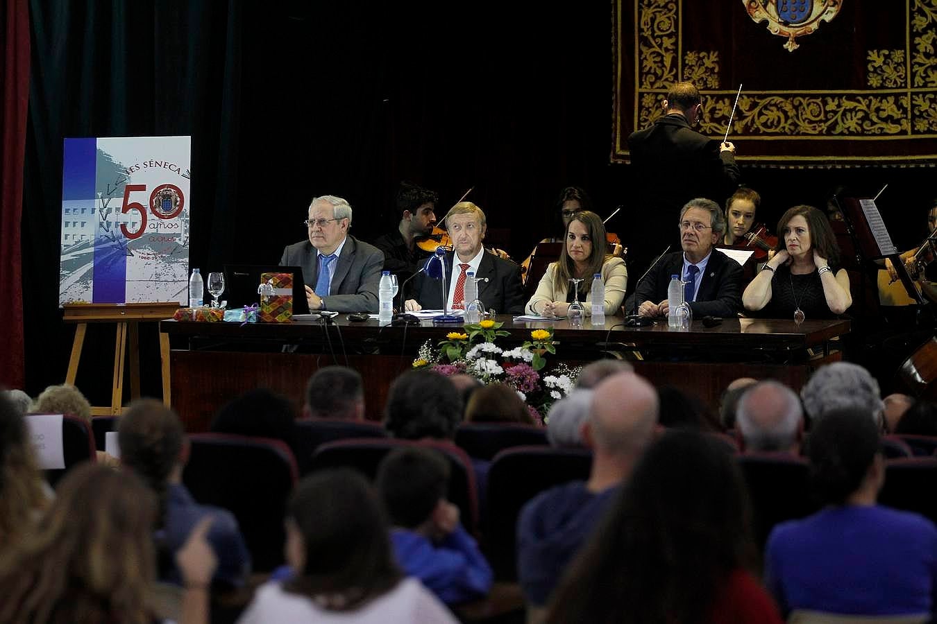 La institución académica de Menéndez Pidal festeja los 50 años de su traslado con una muestra de su rico legado y unas jornadas de convivencia