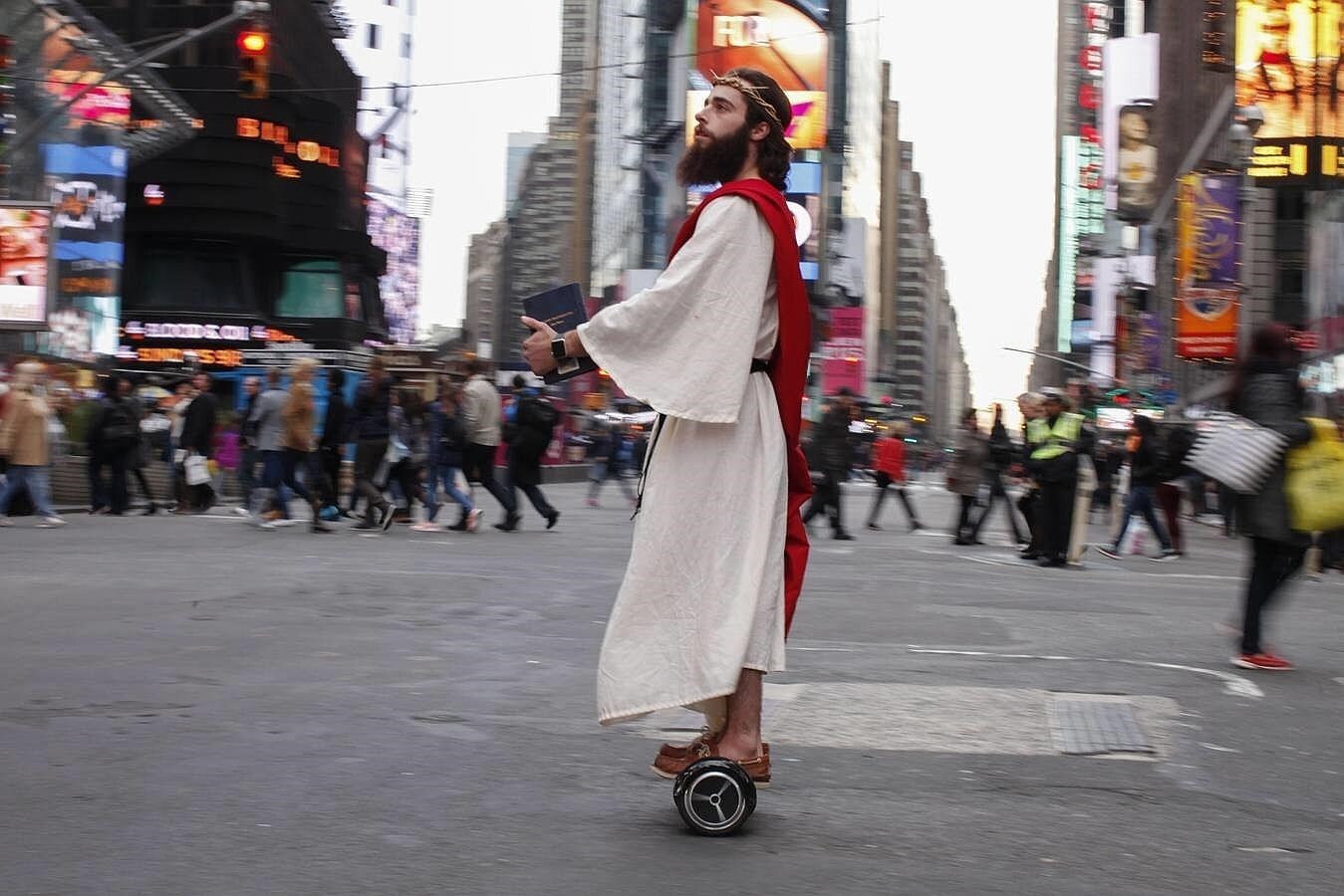 Jesús pasea por «Time Square»