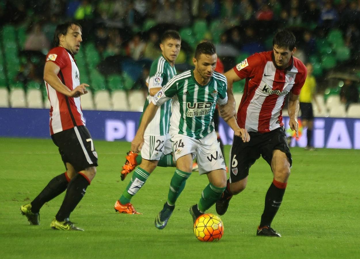 El Betis pierde ante el Athletic de Bilbao por 1-3