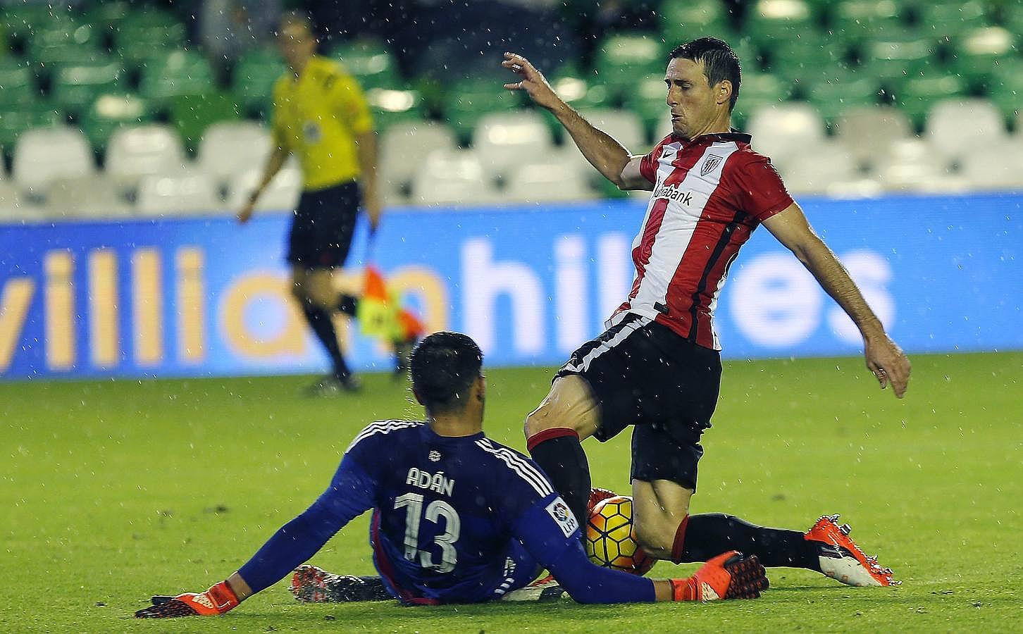 El Betis pierde ante el Athletic de Bilbao por 1-3