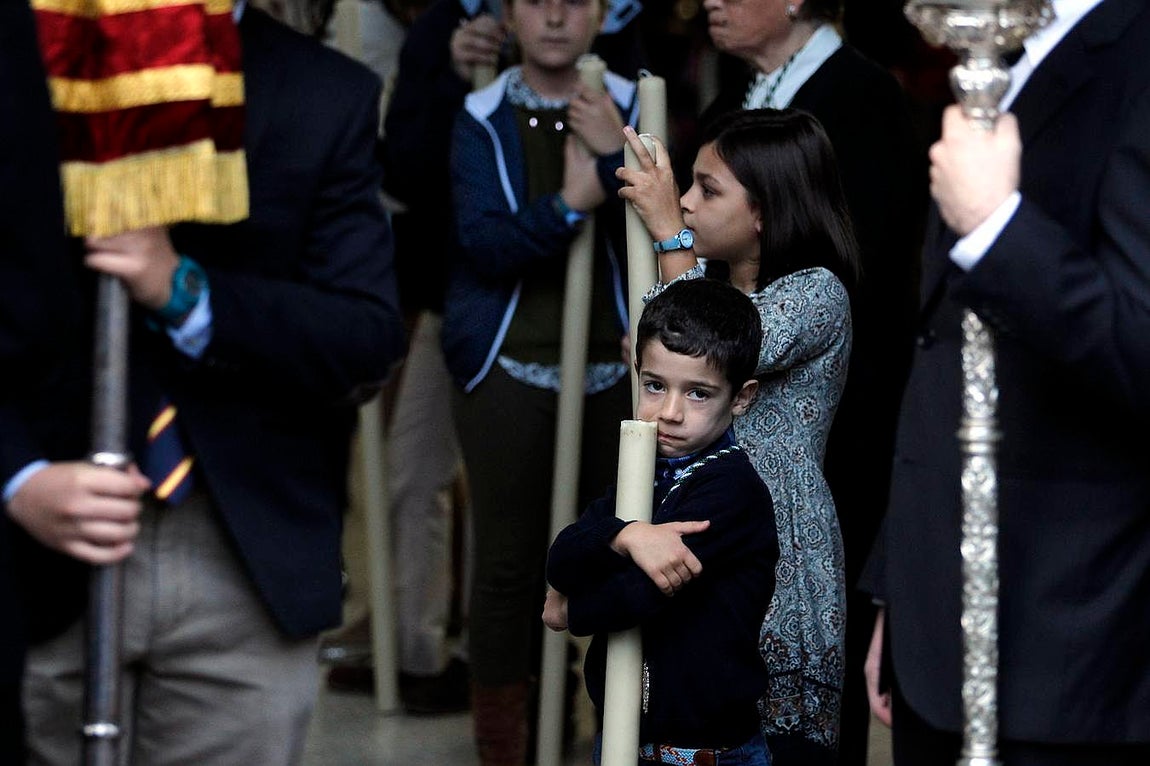Procesión de la Virgen del Amparo en la Iglesia de San Francisco