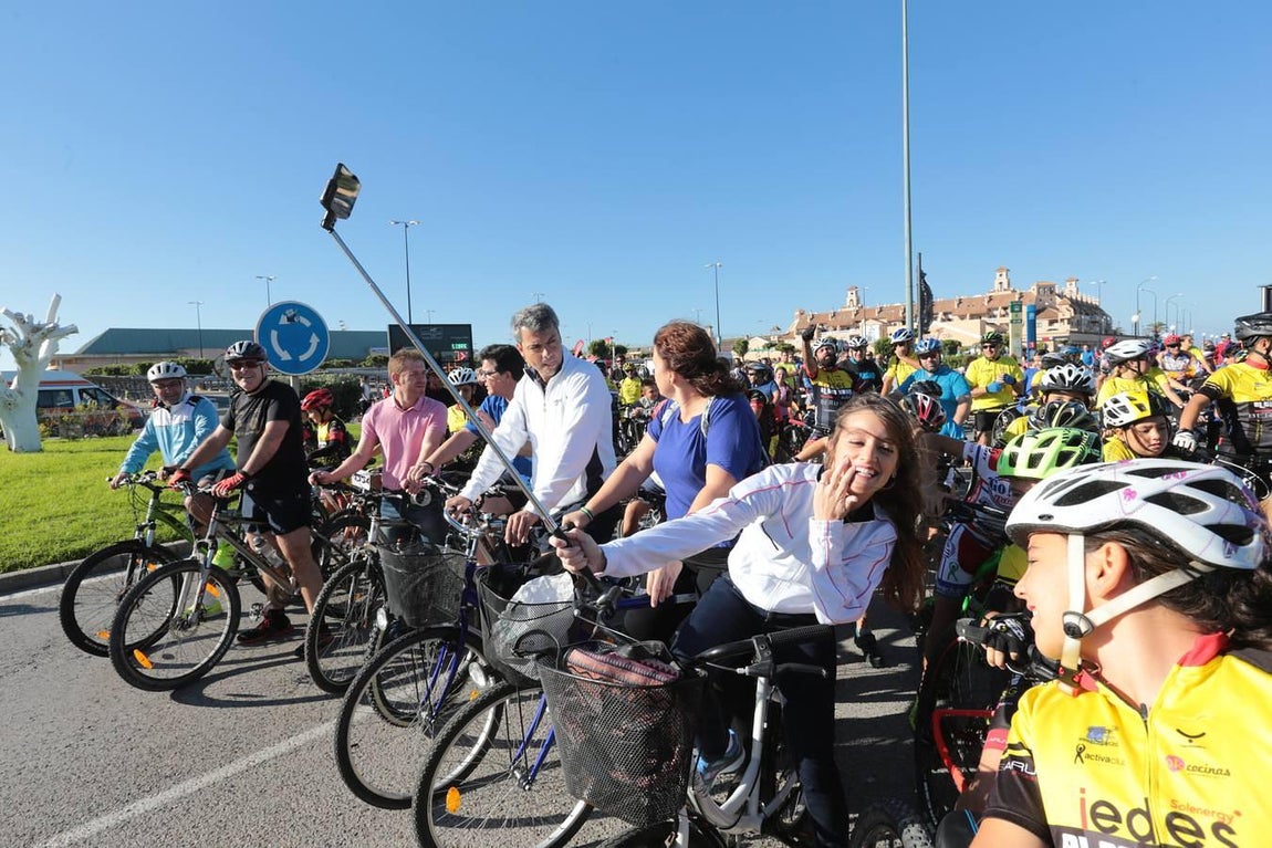 Bahía Sur celebra el Día de la Bicicleta. Si participaste... ¡búscate entre las imágenes!