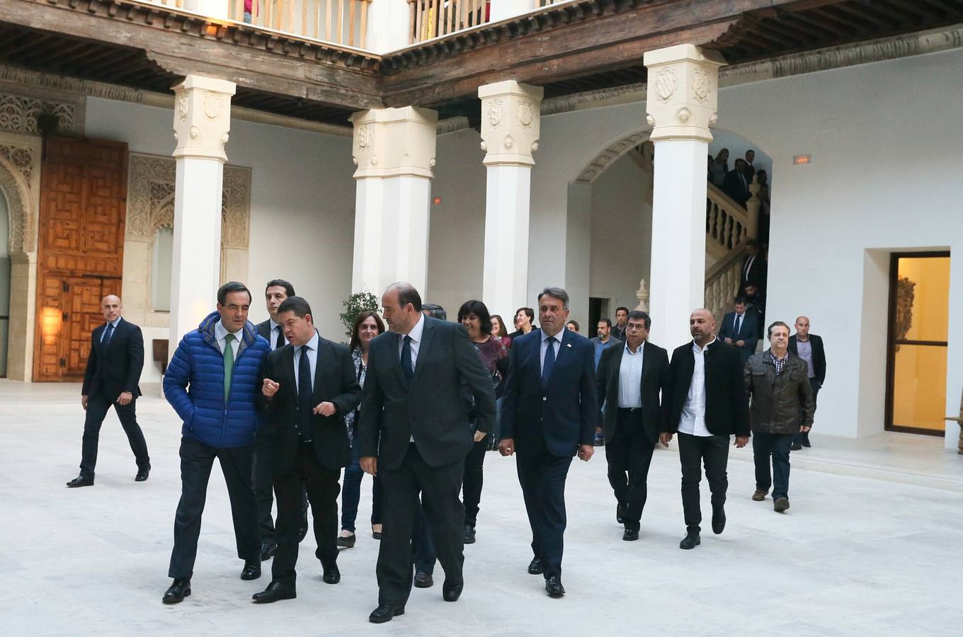 El expresidente Bono asistió a la concentración en el Palacio de Fuensalida