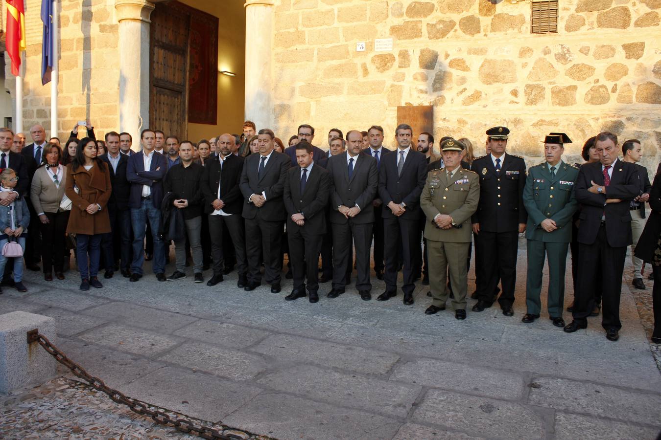 Concentración contra los atentados de París en el Palacio de Fuensalida