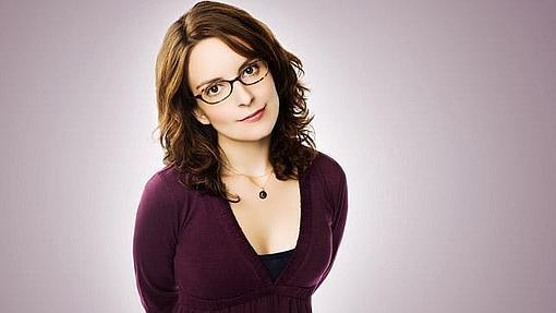 Tina Fey con un look que la asemeja a Bernadette de «The Big Bang Theory»