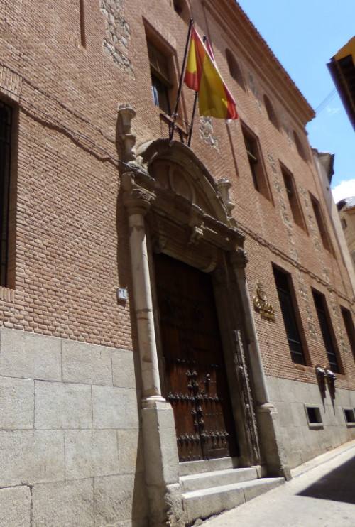 Fachada de la sede central de Correos en la calle de la Plata. 