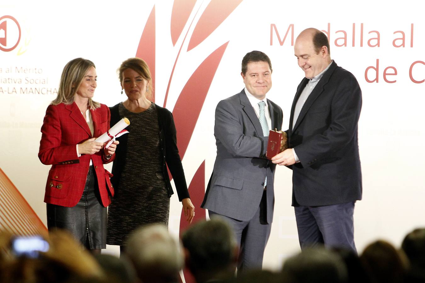 Brillante entrega de las Medallas al Mérito en la Iniciativa Social de 2015