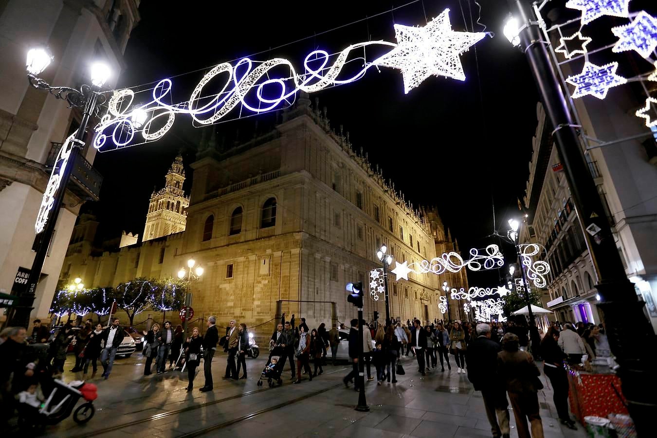 Sevilla se ilumina para la Navidad