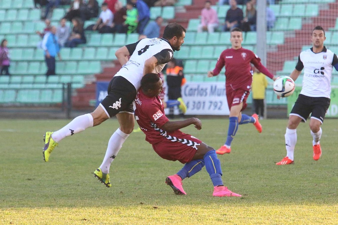 Fotos: Mérida - Cádiz (1-1)