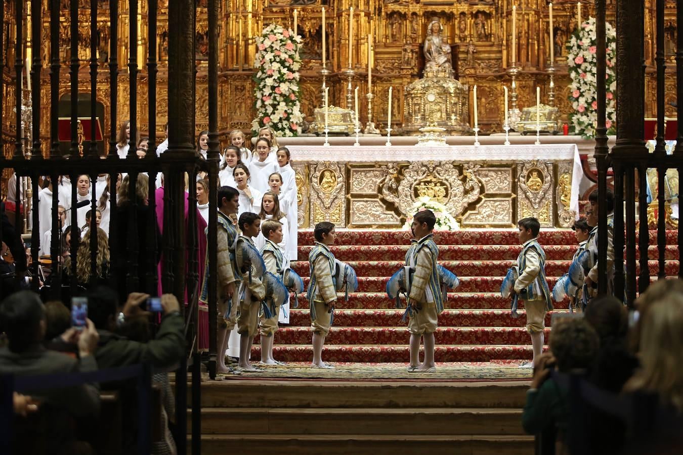 Postales del día de la Inmaculada en Sevilla