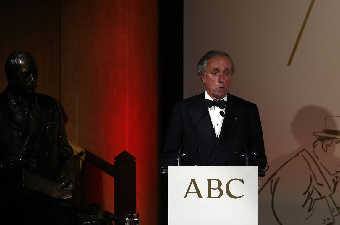 Las imágenes más relevantes de unos concurridos premios Mariano de Cavia. 