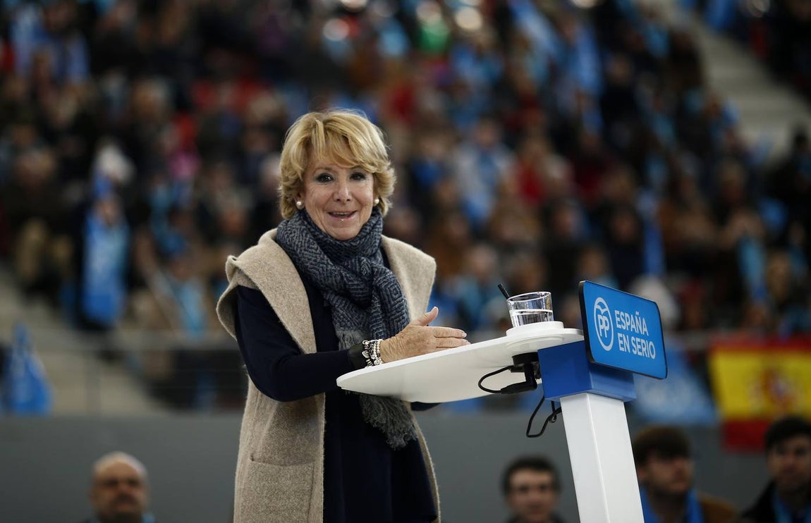 Esperanza Aguirre, líder de PP madrileño, retoma la línea de mujeres más buscadas y se posiciona en el sexto puesto. Este ha sido, uno de sus peores años electorales tras perder frente a Carmena. 