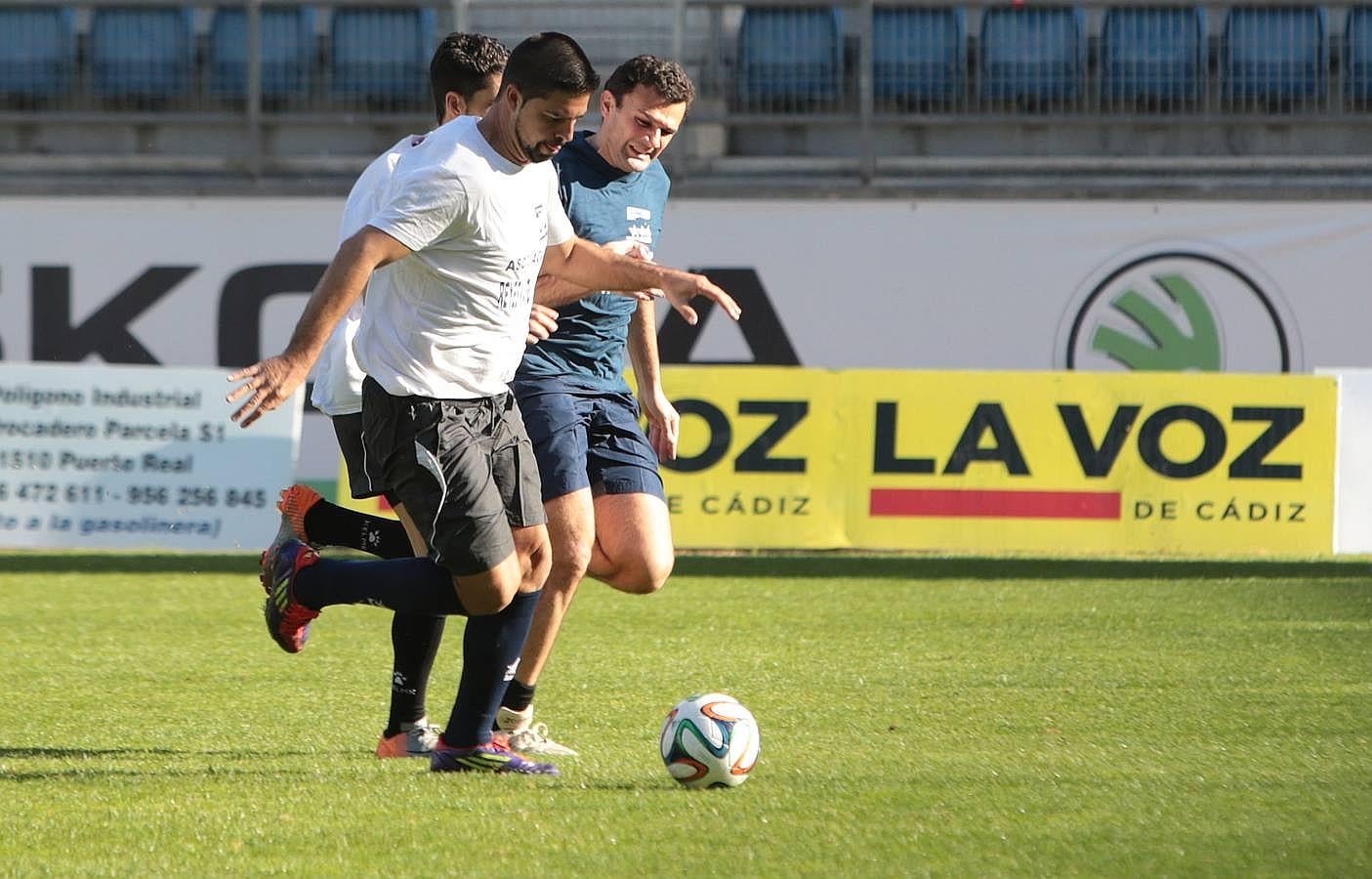 El Carranza acoge el partido benéfico de Reyes Magos en Cádiz