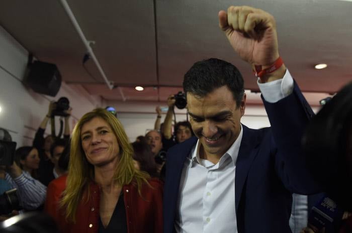 El candidato a La Moncloa, Pedro Sánchez ha dado las gracias a los españoles que han votado al PSOE. Los socialistas logran con 90 escaños el peor resultado de su historia pero se mantiene como segunda fuerza. 