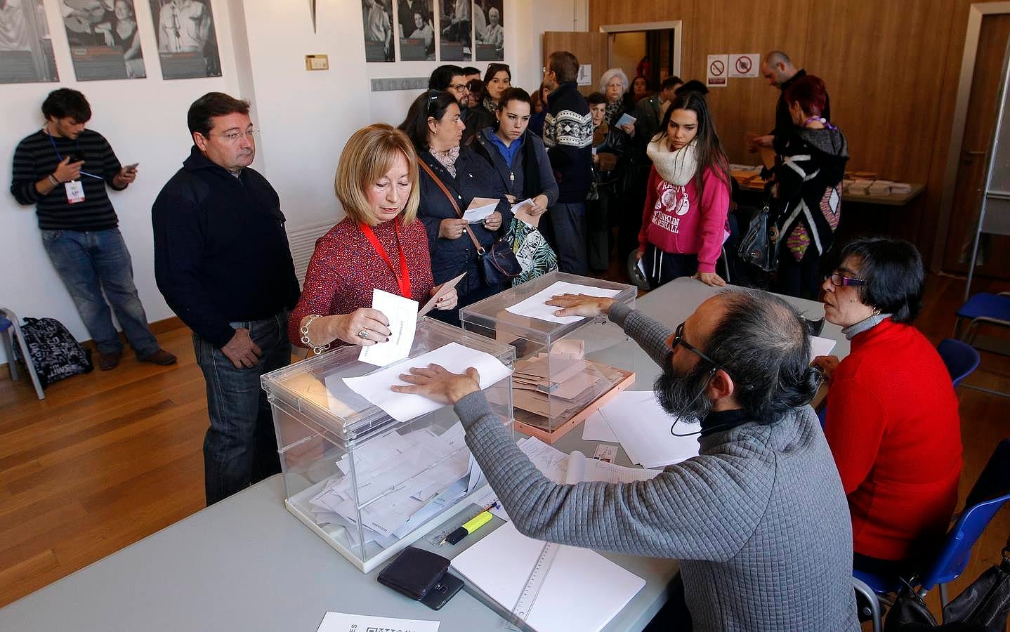 Jornada electoral 20-D en Córdoba, en imágenes