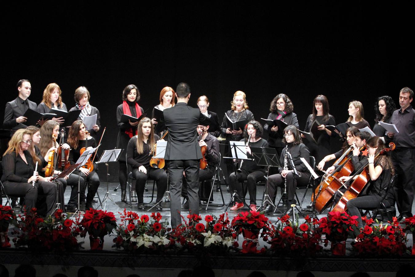 Los alumnos de la Escuela de Música abren la Navidad