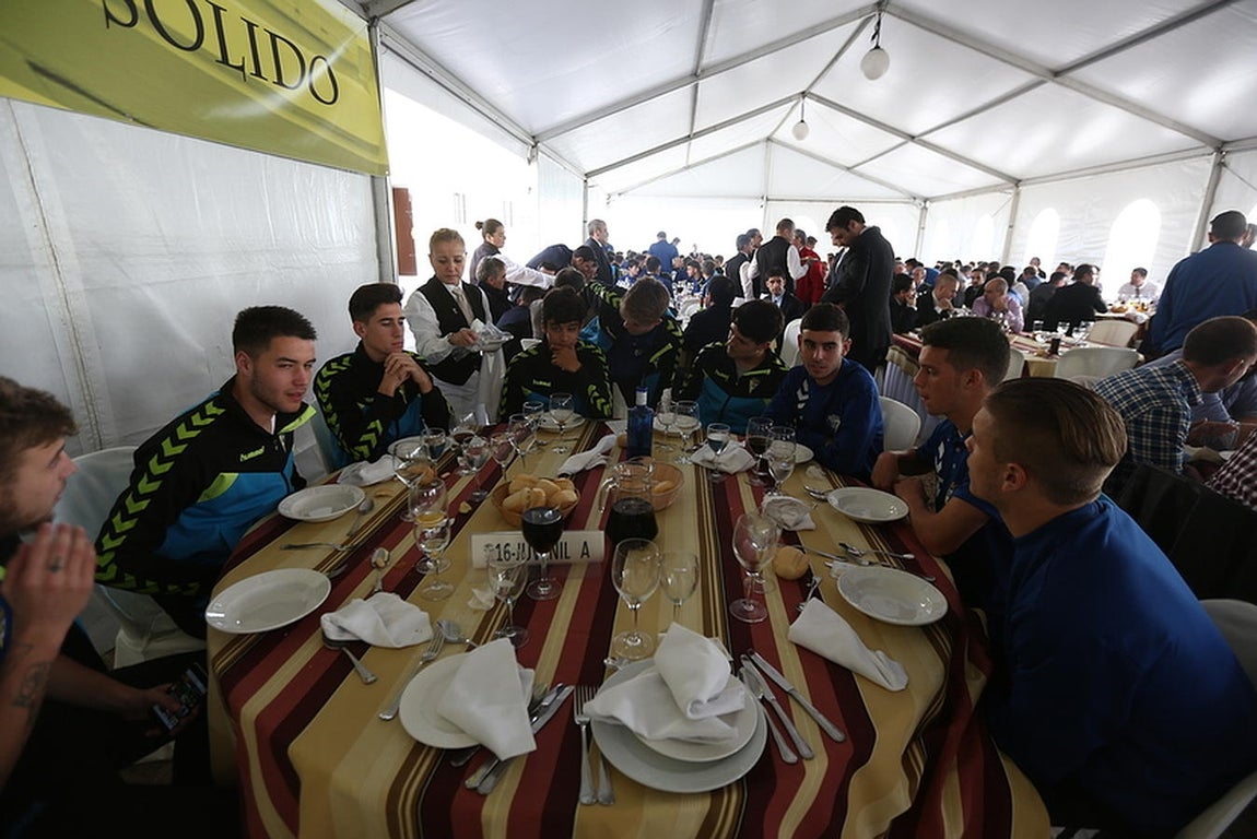 Fotos: Así celebra el Cádiz CF su comida de Navidad