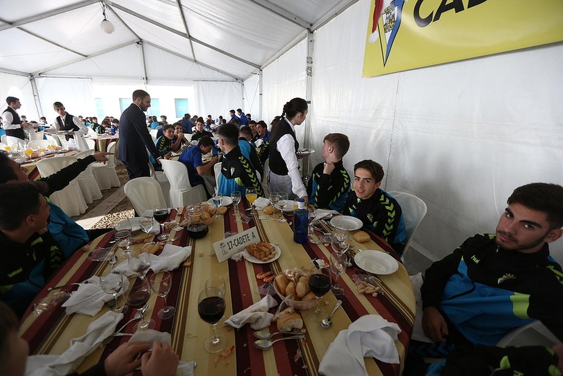 Fotos: Así celebra el Cádiz CF su comida de Navidad