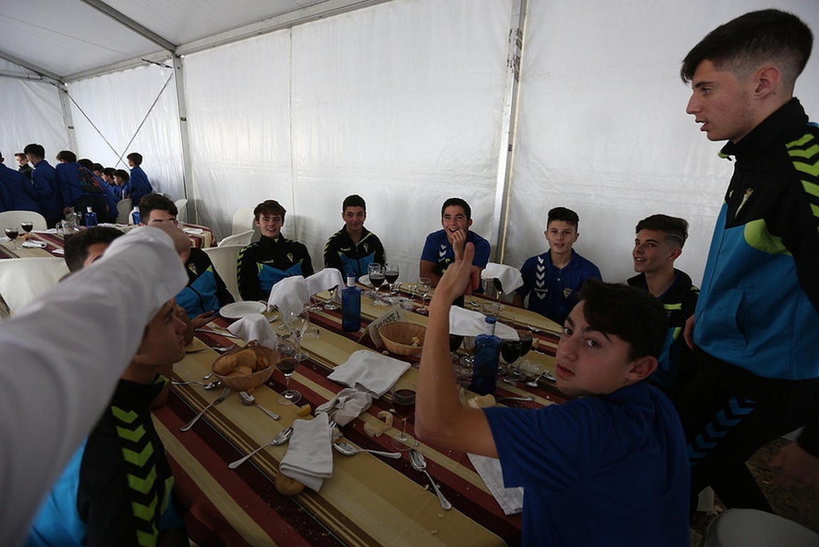 Fotos: Así celebra el Cádiz CF su comida de Navidad