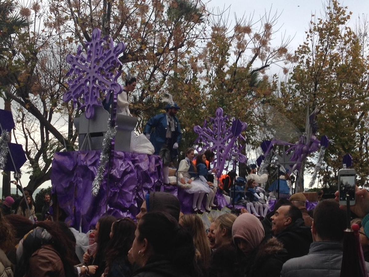 Fotos: Cabalgata en Cádiz 2016. La lluvia retrasa el desfile