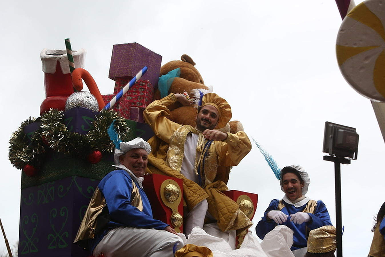 Fotos: Cabalgata de los Reyes Magos en Cádiz 2016