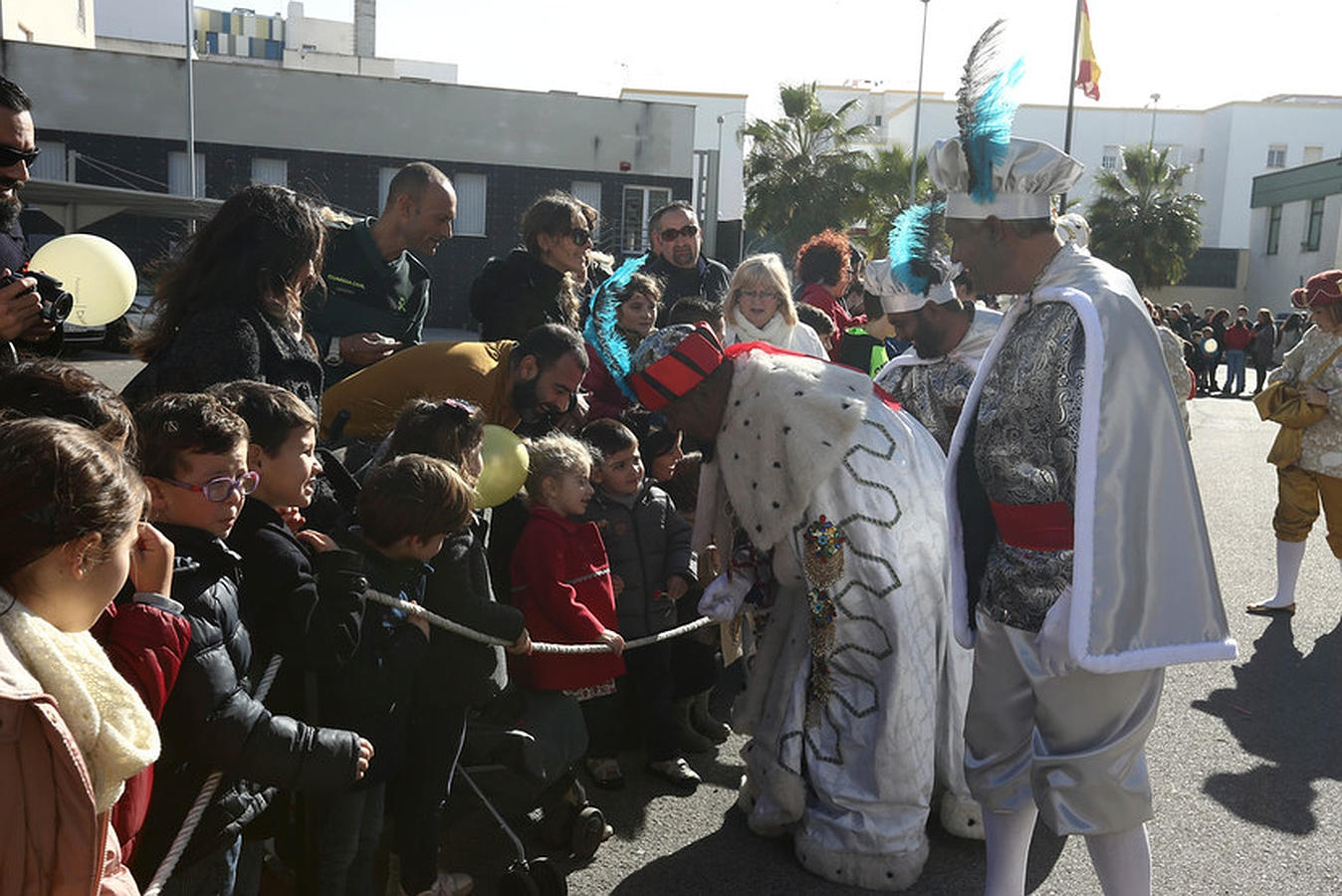 Sus Majestades de Oriente recorren Cádiz