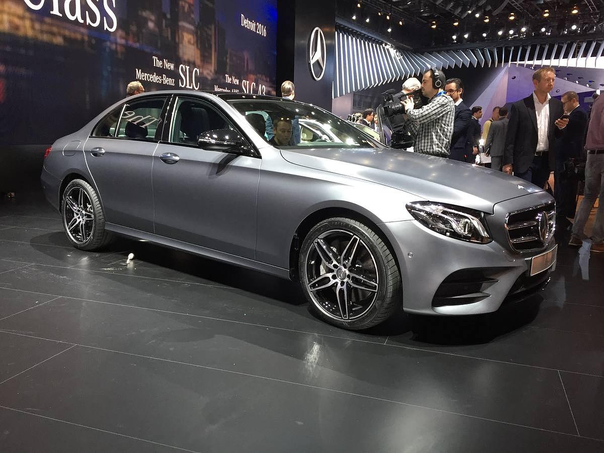 Mercedes ha presentado su nueva Clase E, probablemente la mayor primicia de la muestra