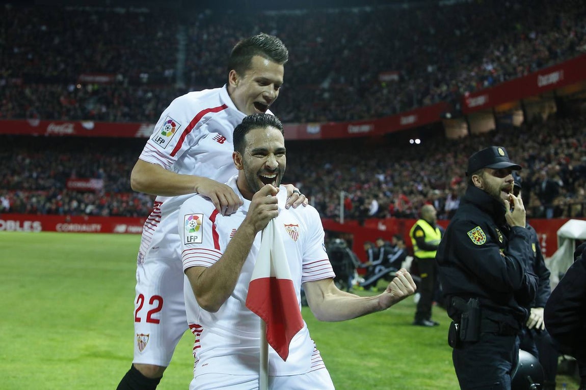 Reyes, Rami, Gameiro y Kakuta fueron los autores de los tantos en una noche de fiesta para el sevillismo