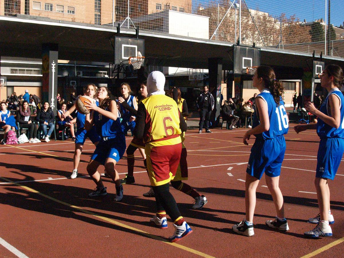 Virgen de Atocha vs Padre Piquer