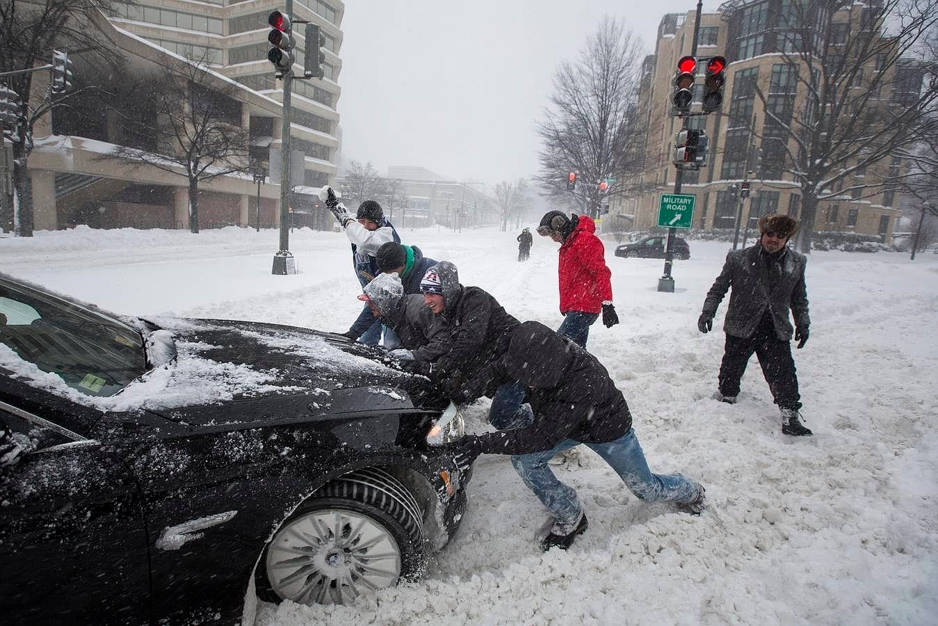 La nieve ha anegado los principales enclaves de Washington. 