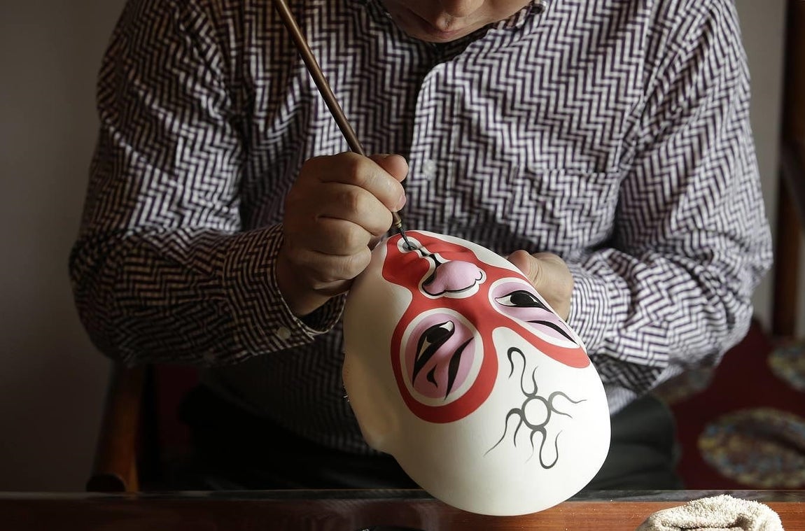 Una máscara para celebrar el Año Nuevo del mono. 