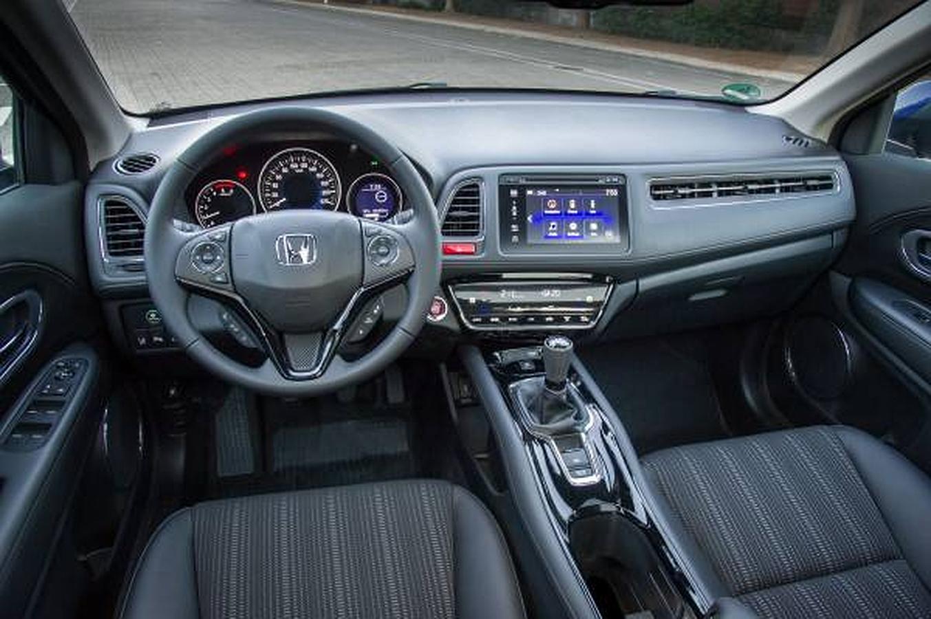 Sistema de infoentretenimiento Honda Connect disponible de serie (según versiones)