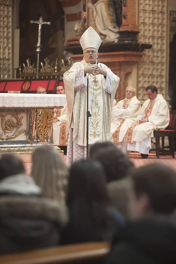 Marcha de Escuelas Católicas a la Catedral
