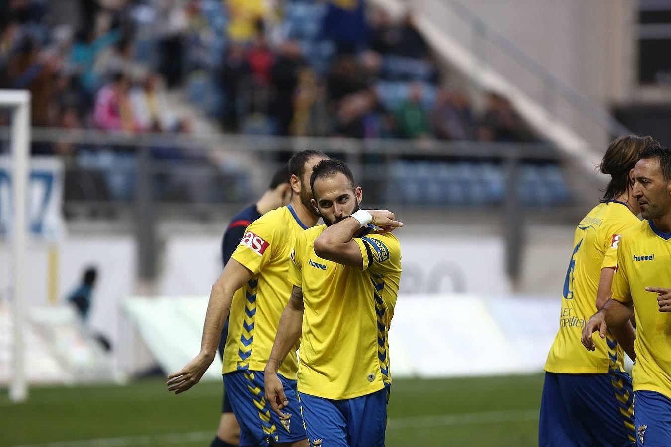 Fotos: Cádiz-Marbella (3-0)