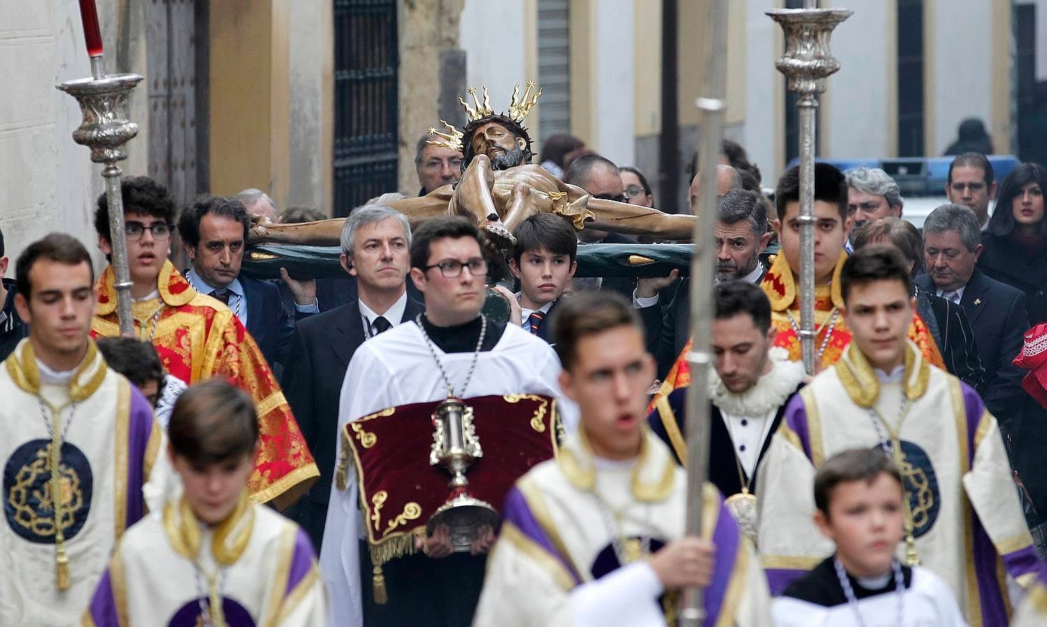 El Vía Crucis de la Agrupación de Cofradías, en imágenes