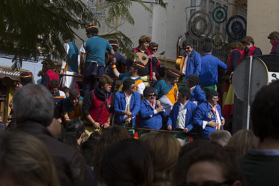 Carrusel de Coros en El Mentidero y La Viña