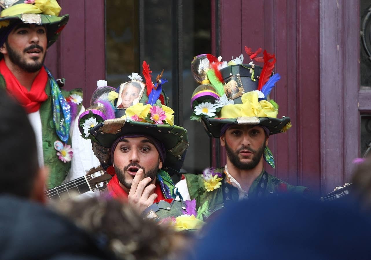 Ambiente del Domingo de Piñata de Cádiz