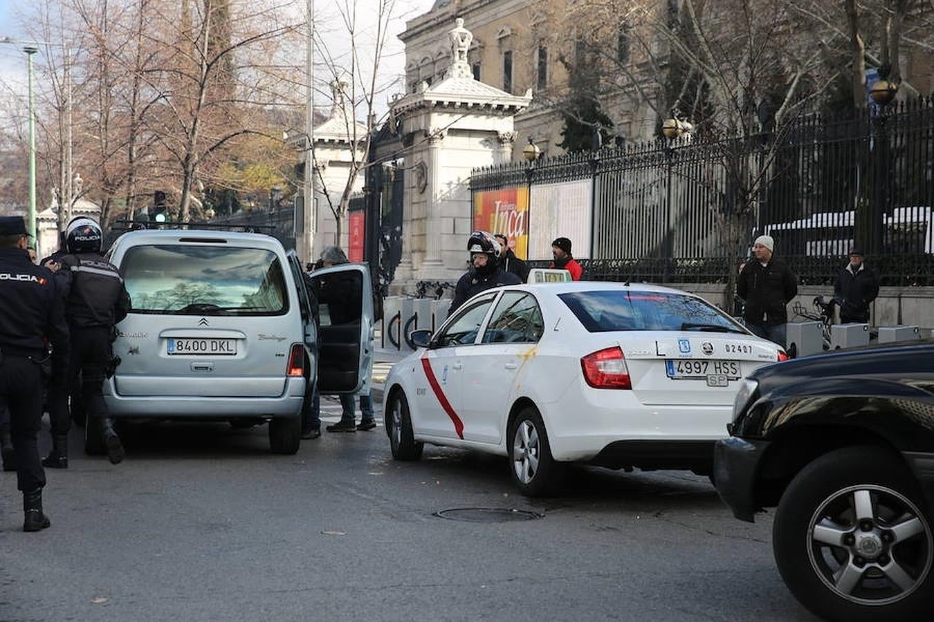 La protesta de los taxistas, en imágenes