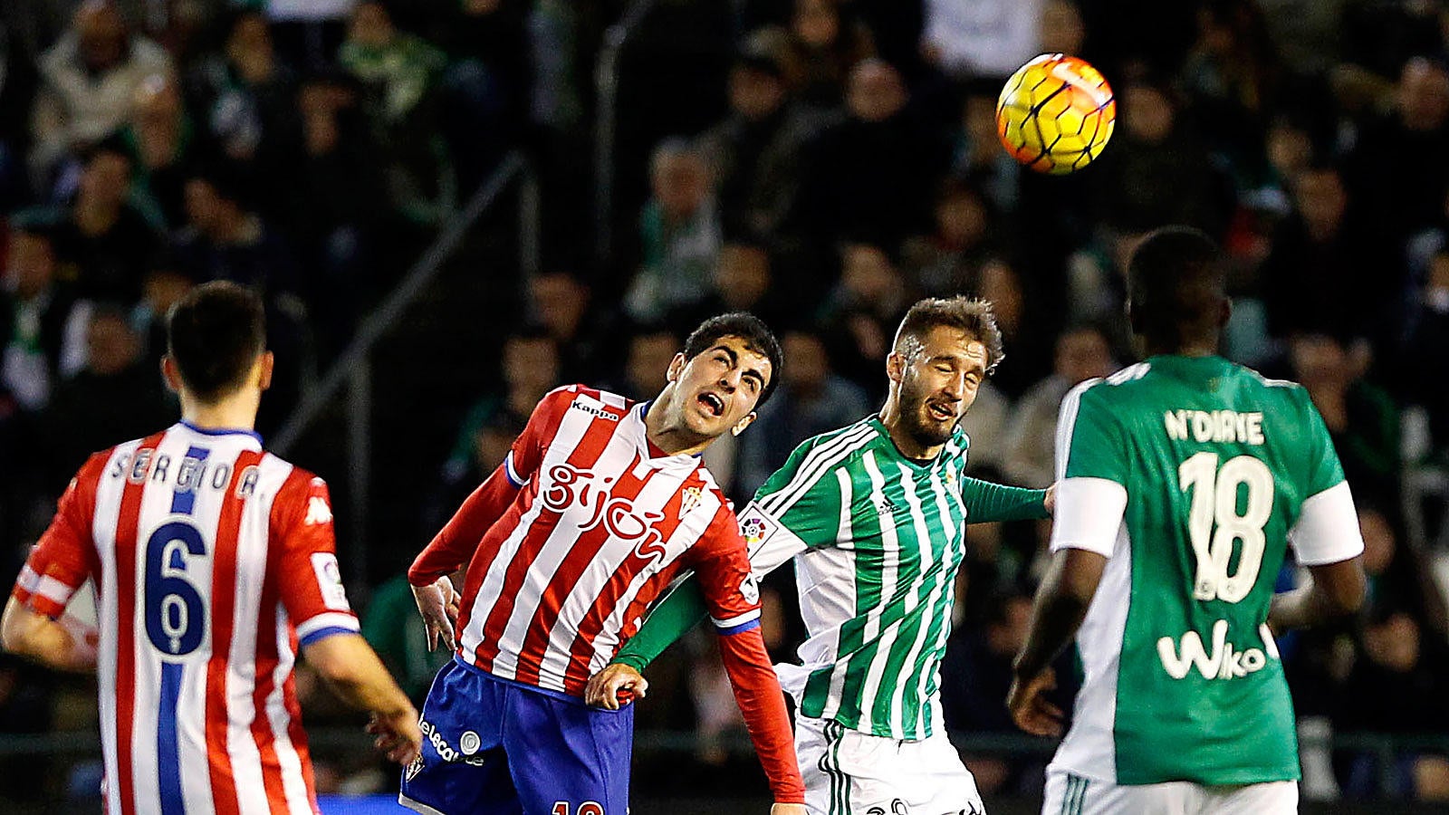 El Betis consigue un punto ante el Sporting que sabe a poco (1-1)